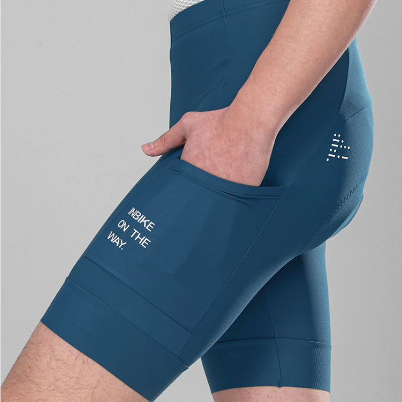 Cycling shorts pocket design for long ride storage