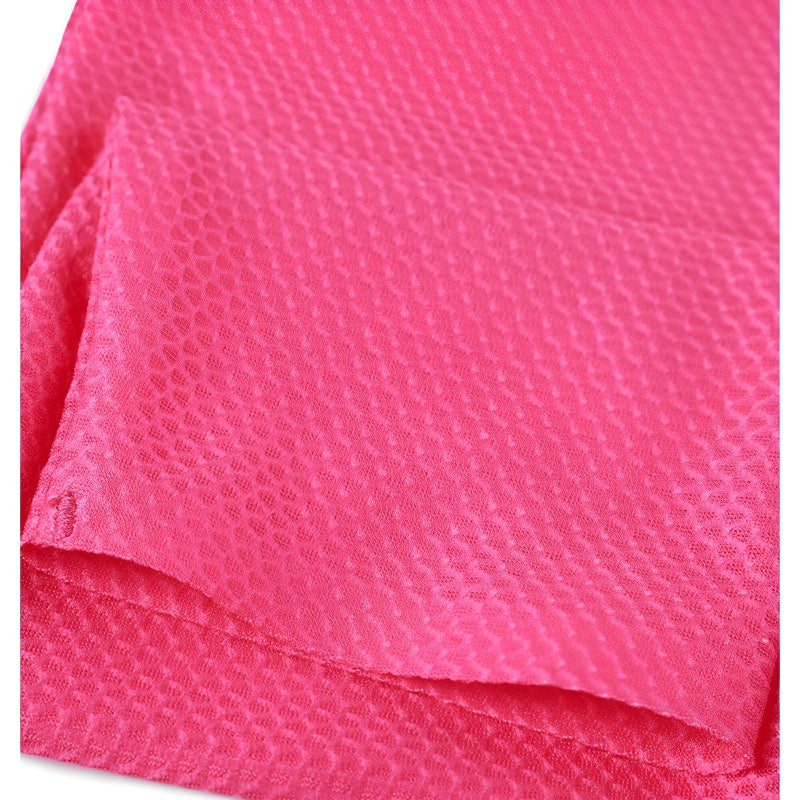 High-stretch fabric of women’s cycling jersey